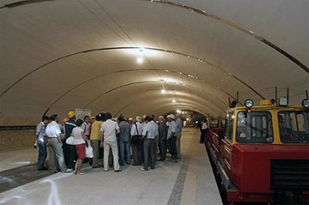 Киевское метро оказывает оригинальные услуги 
