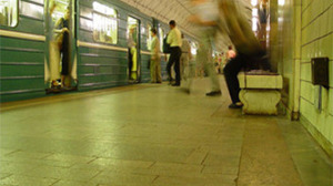 В метро день самоубийцы: третий человек попал под колеса.